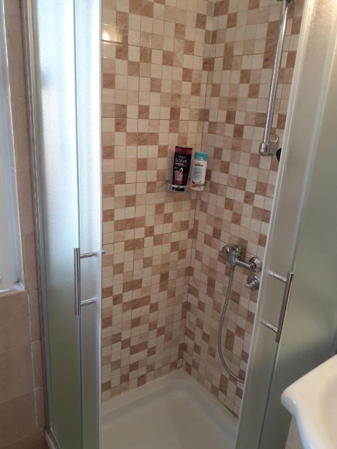 Apartments J&R Babara بيوغْغاد نا موغو المظهر الخارجي الصورة