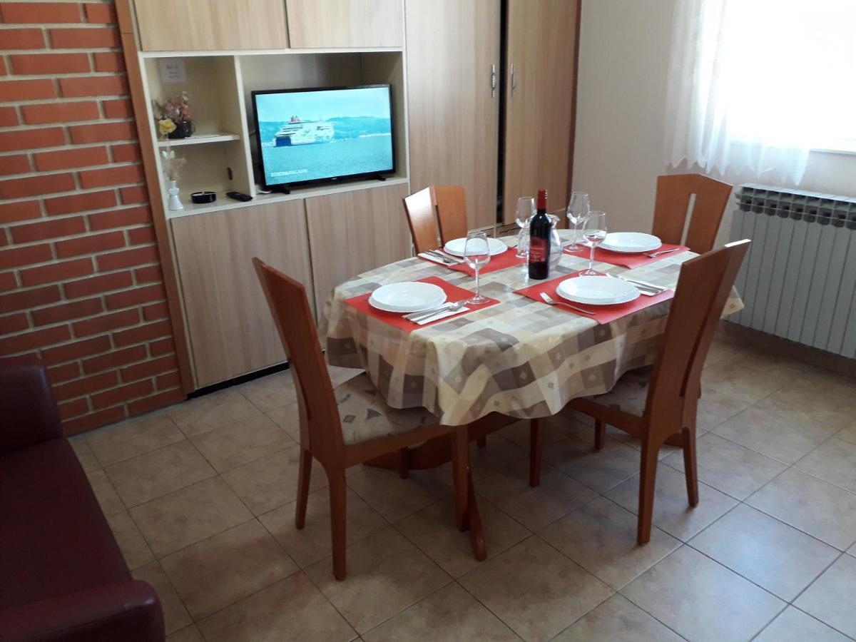 Apartments J&R Babara بيوغْغاد نا موغو المظهر الخارجي الصورة