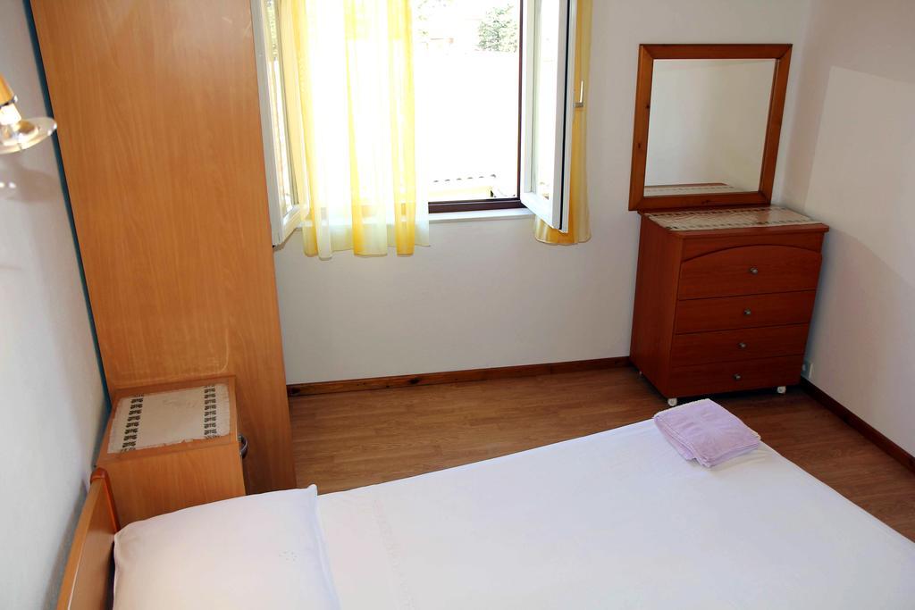 Apartments J&R Babara بيوغْغاد نا موغو الغرفة الصورة
