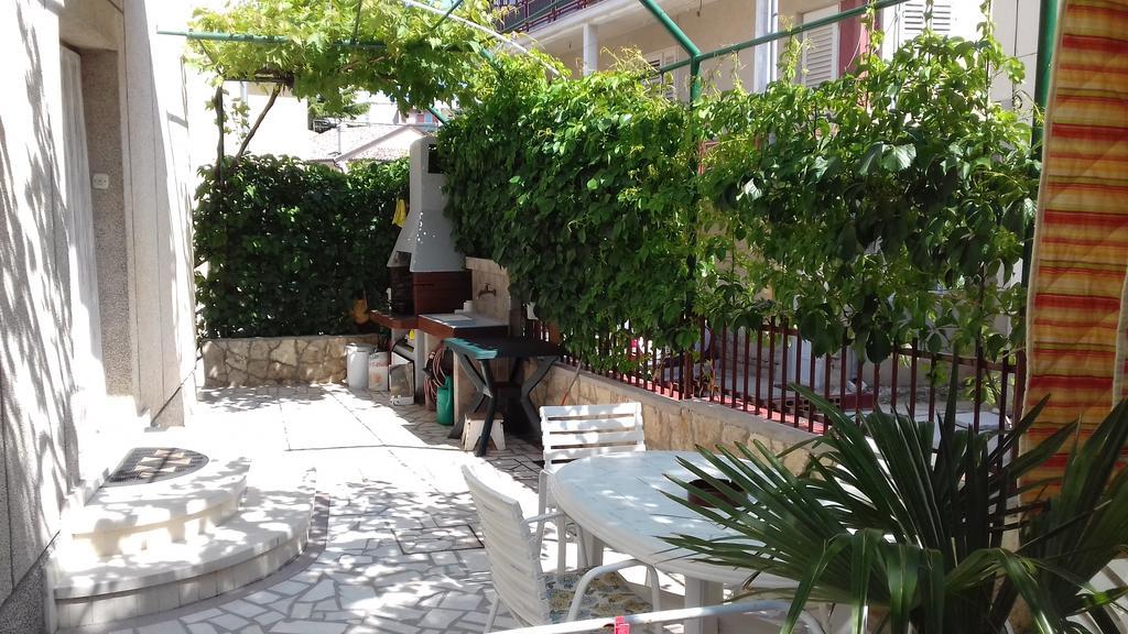 Apartments J&R Babara بيوغْغاد نا موغو المظهر الخارجي الصورة